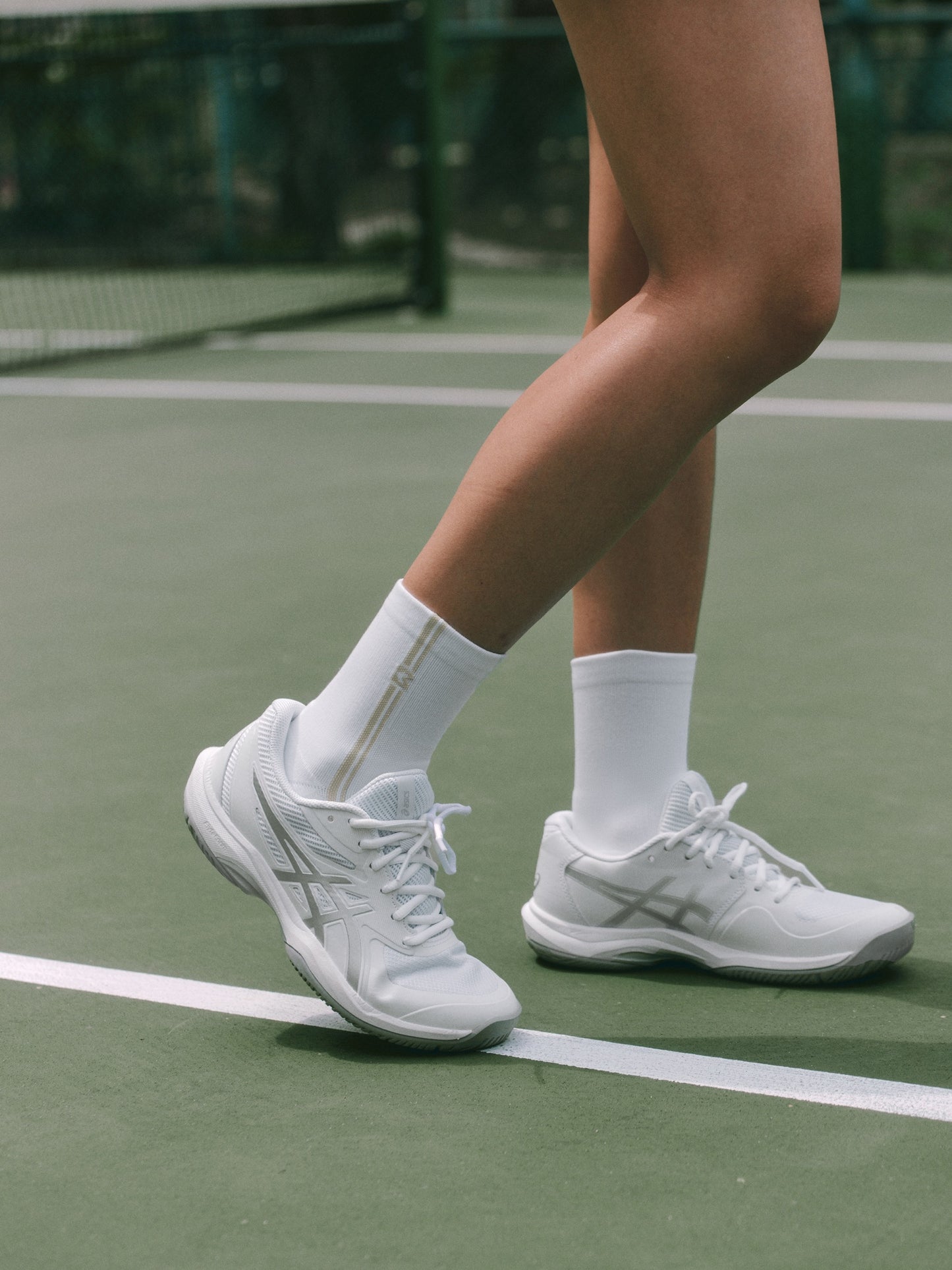 Sports mid-calf socks