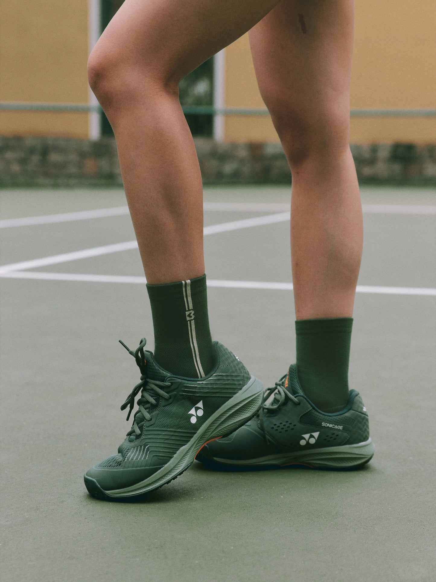 Sports mid-calf socks