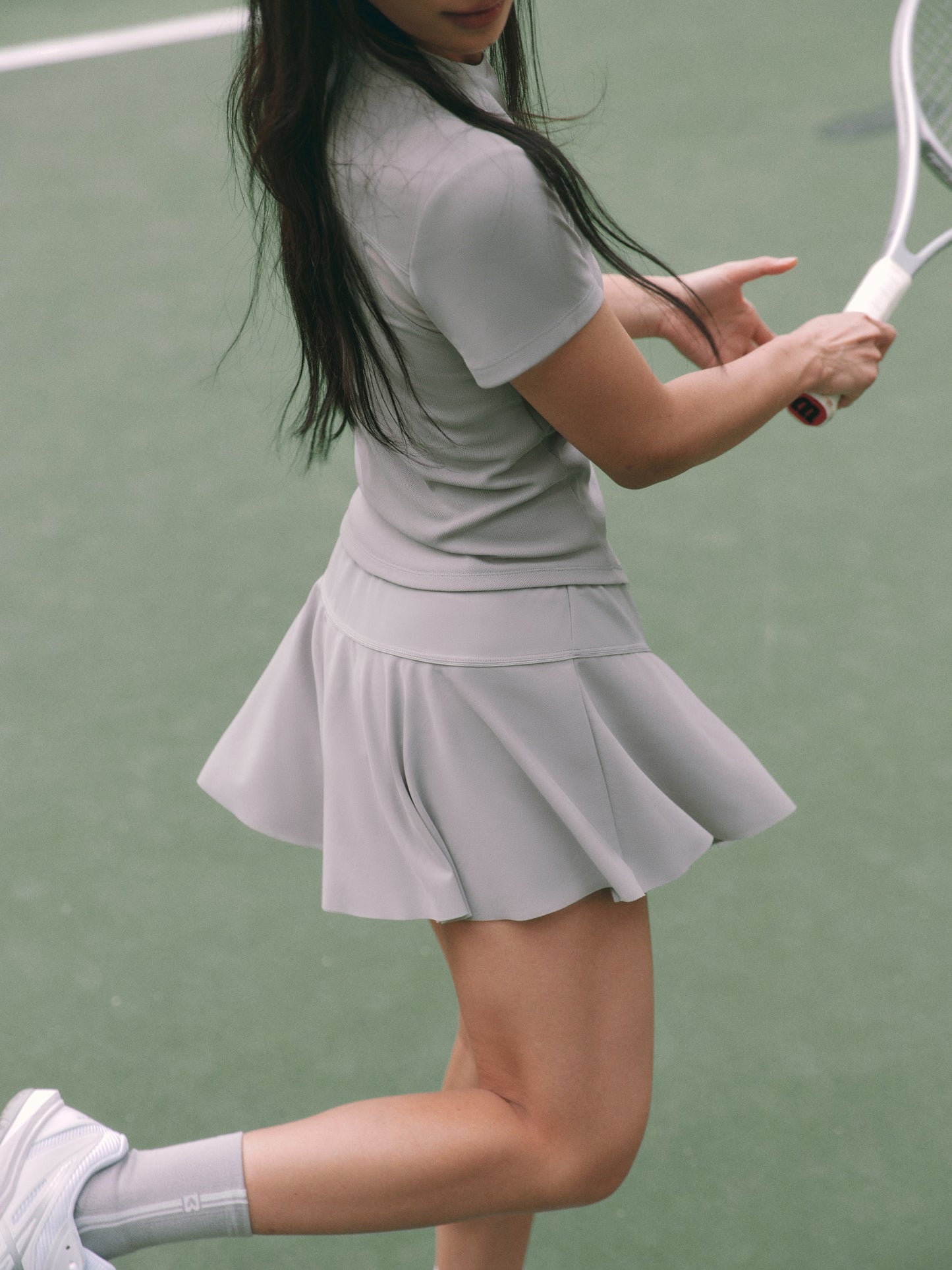 Tight-fit athletic tee