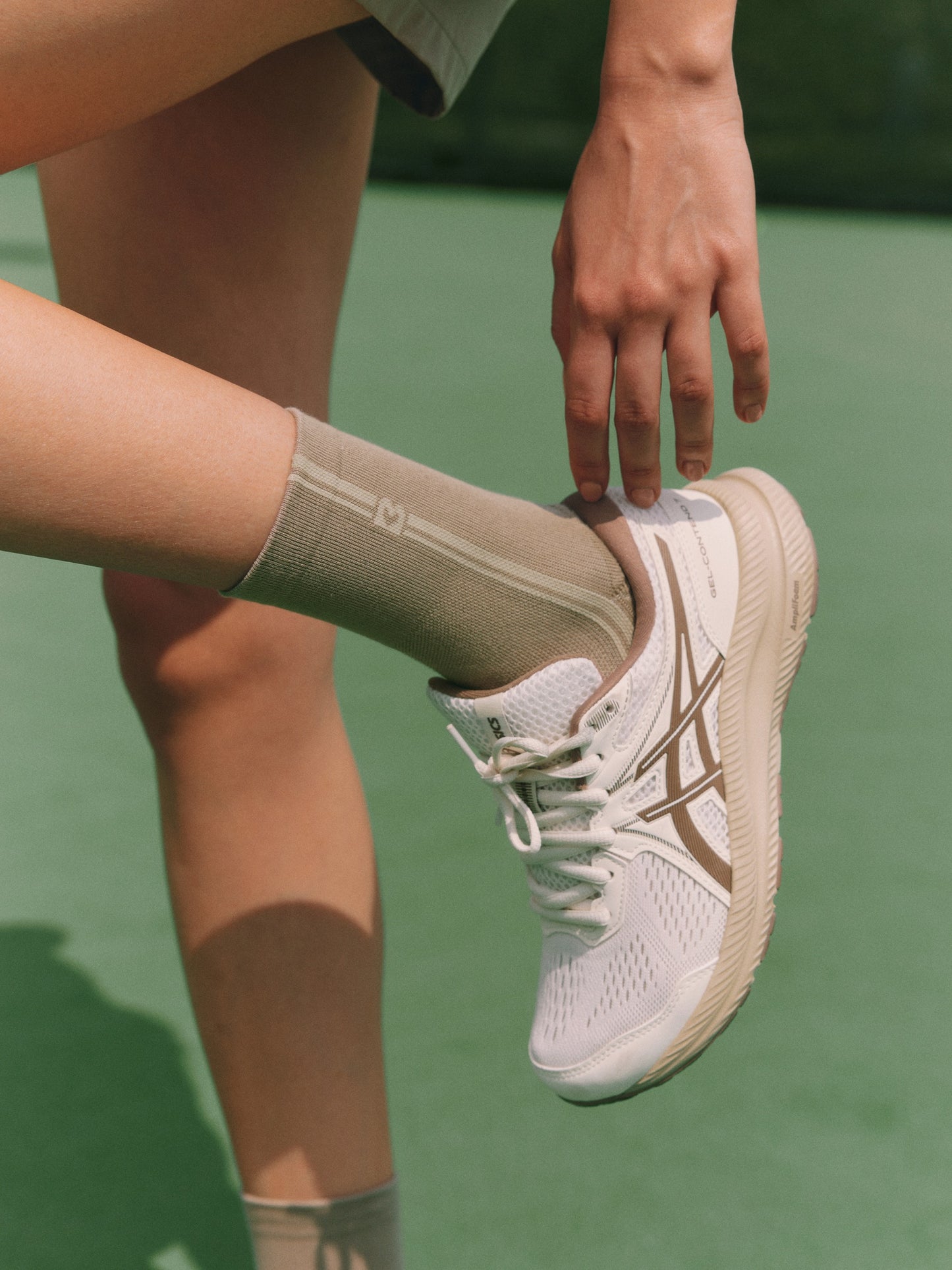 Sports mid-calf socks