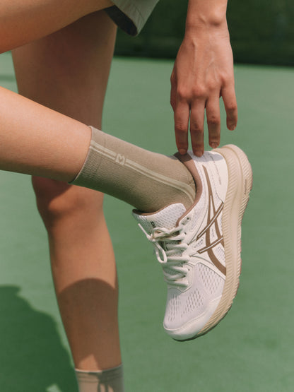 Sports mid-calf socks