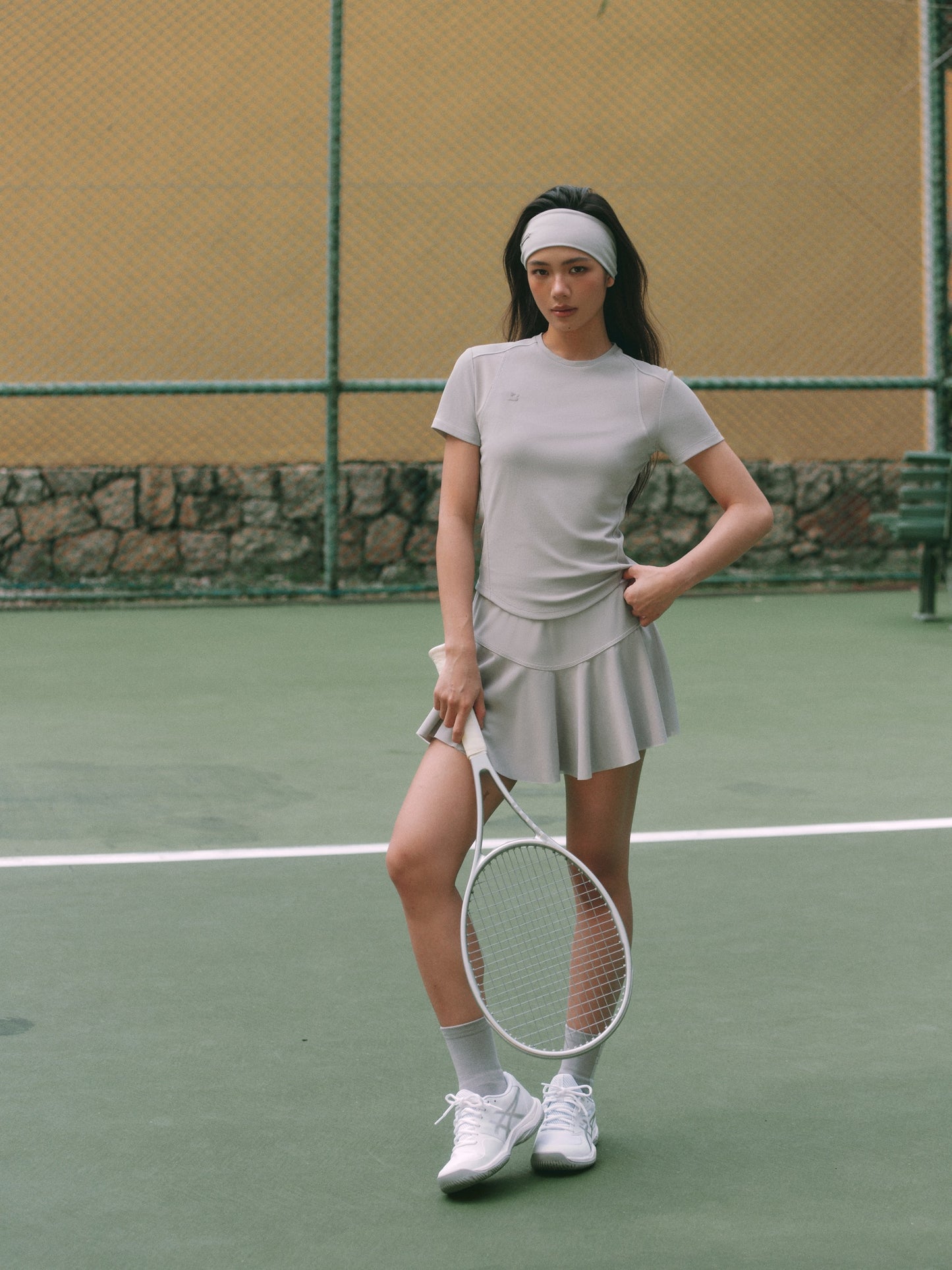 Tight-fit athletic tee